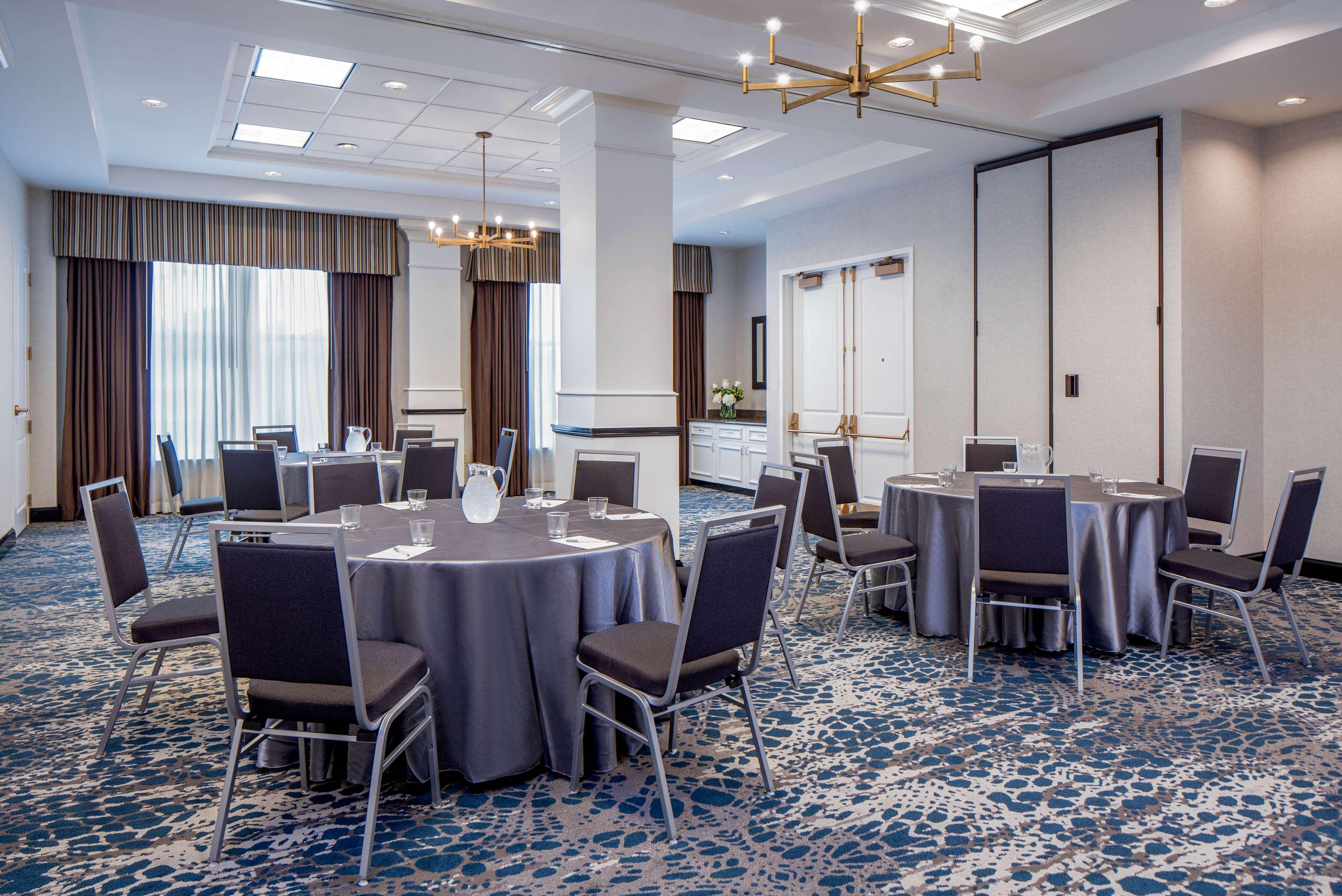 Hilton Garden Inn Jackson Downtown Ngoại thất bức ảnh